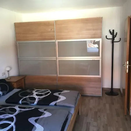 Apartment Gartenblick Zell am Main